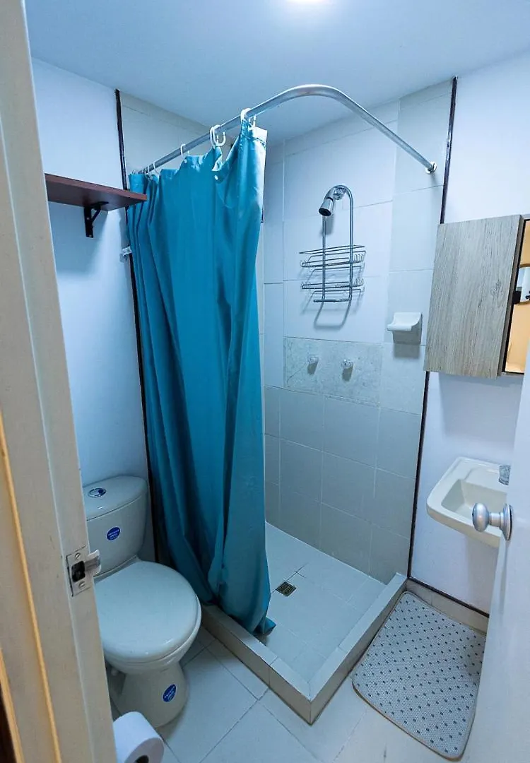 Habitacion Sencilla Con Bano Privado En Poblado-A3 Medellin Colombia